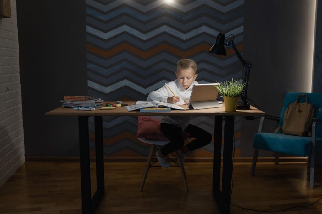 illustrating ways AI can help students learn better.